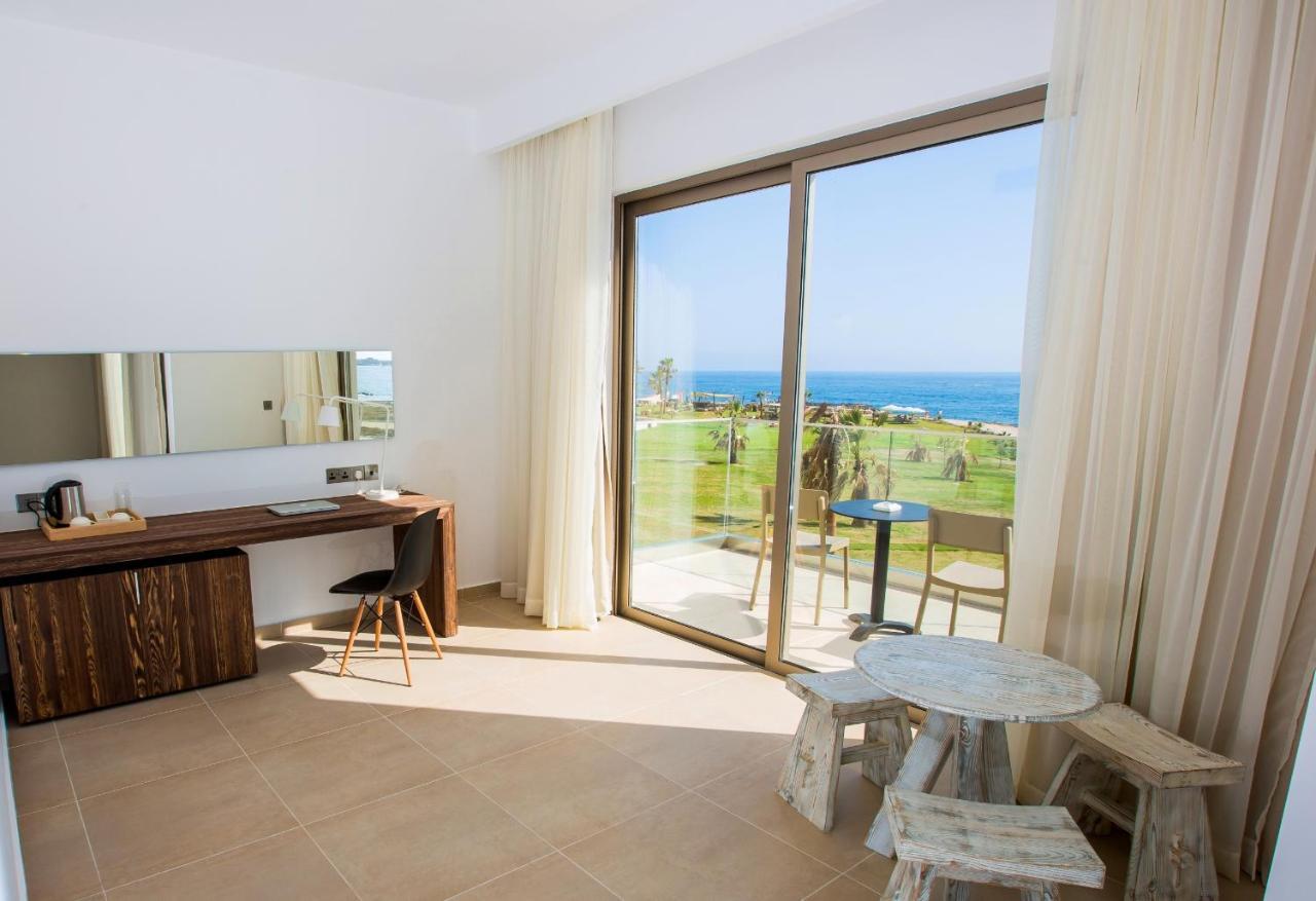 Gold Lagoon Kosher Hotel Paphos 外观 照片