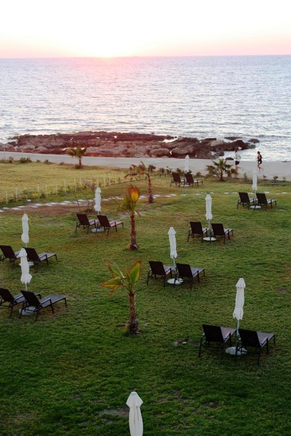 Gold Lagoon Kosher Hotel Paphos 外观 照片