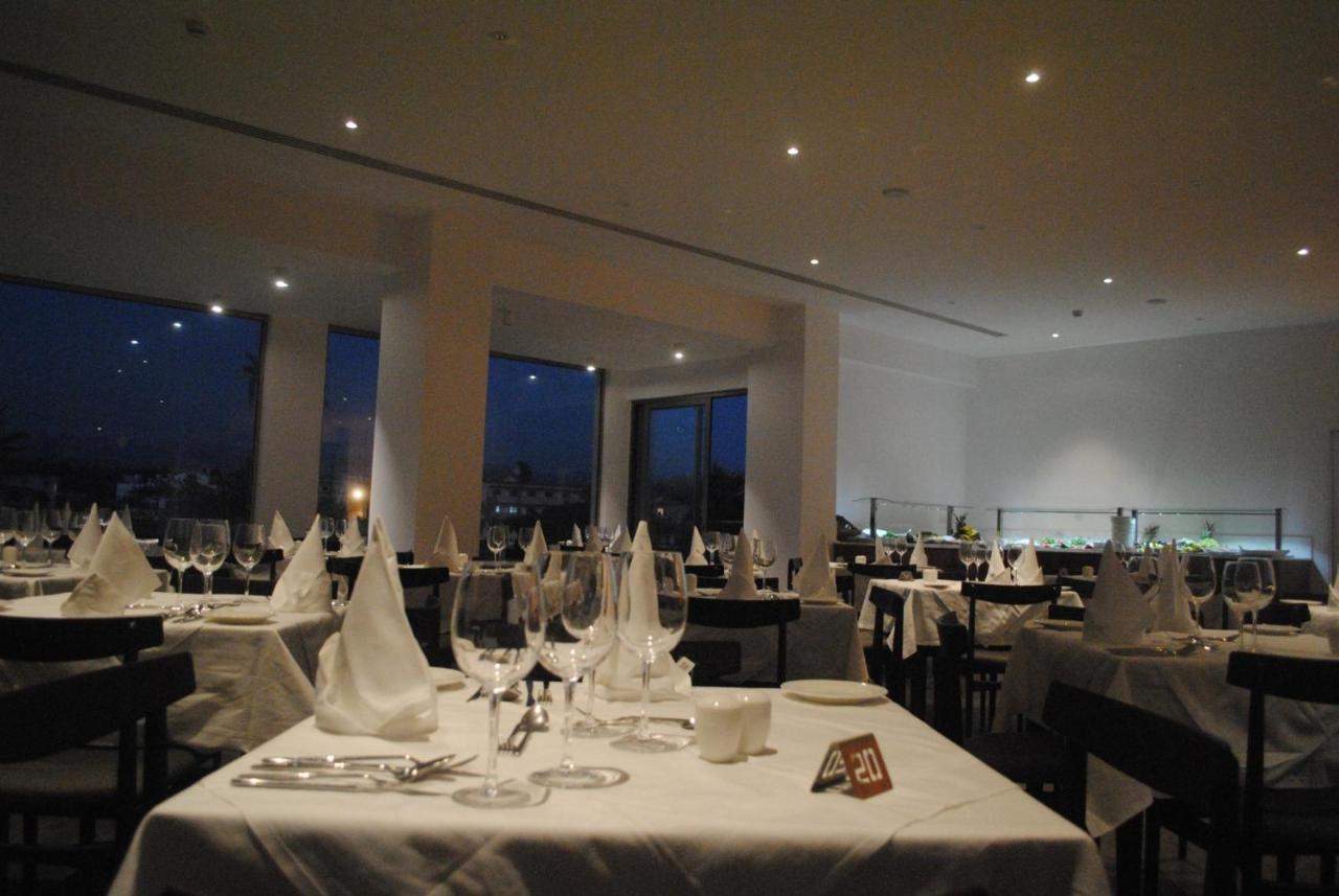 Gold Lagoon Kosher Hotel Paphos 外观 照片